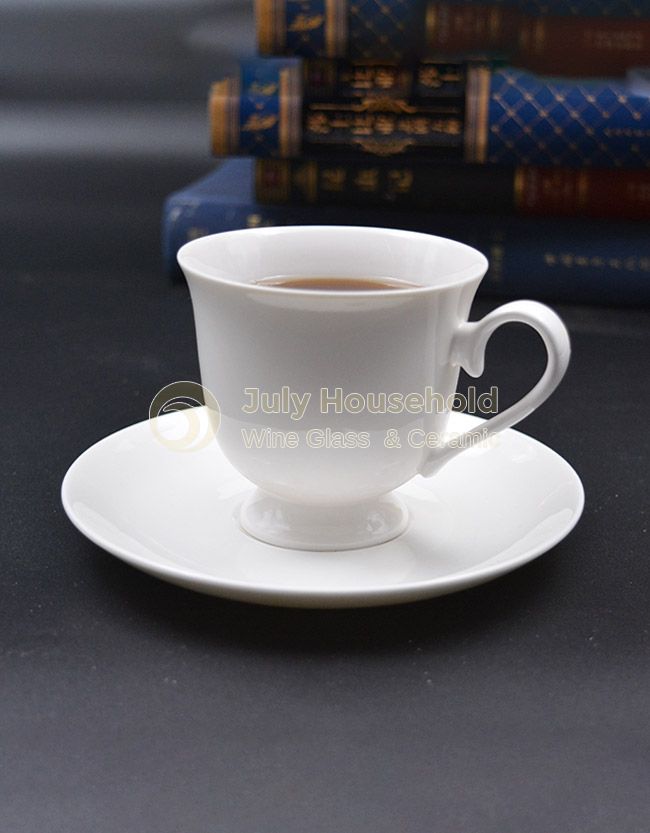 Hot selling 220CC customized bone China  Ceramic Tea Cup and Saucer